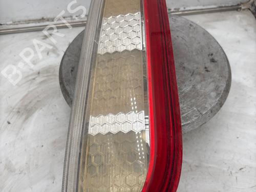 Used Right taillight Right taillight 39083631 39083631