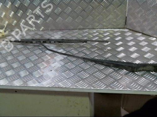 Vindrute viskerarm LAND ROVER FREELANDER I (L314) 2.0 DI 4x4 (98 hp) 22042146