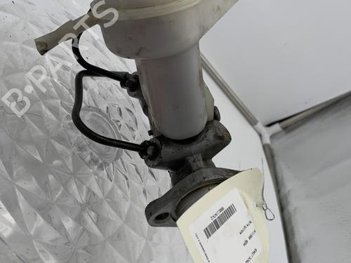 Used Brake master cylinder Brake master cylinder RENAULT TWINGO II (CN0_) 1.2 16V (CN04, CN0B) (75 hp) 28949511 28949511