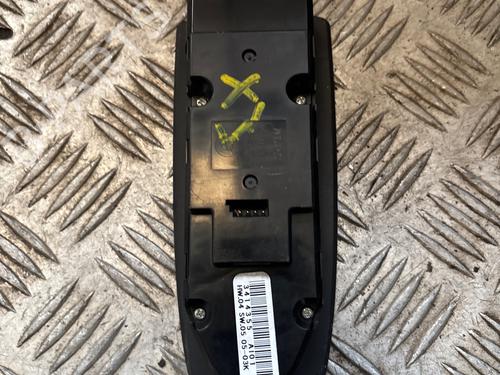 Switch BMW X3 (E83) 2.0 d | BP37637702I30 - Image 3