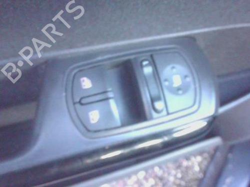 BP32207182I30 main image