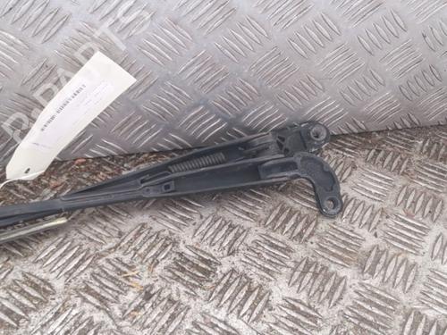 Used Front windshield wiper arm Front windshield wiper arm RENAULT TWINGO I (C06_) 1.2 (C066, C068) (58 hp) 24589084 24589084