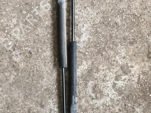 tailgate-lift-support-ssangyong-kyron-2005-2006-2007-2008-2009-2010-2011-2012-2013-2014-32520948 main image