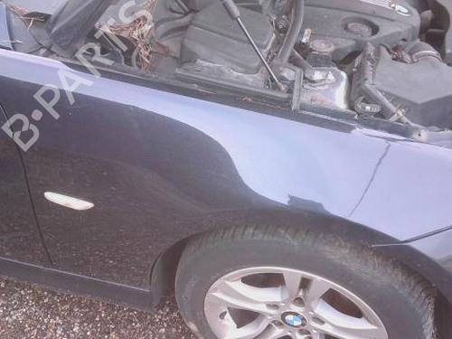 Used Right front fenders BMW 3 Touring (E91) 318 d (136 hp) 31718103