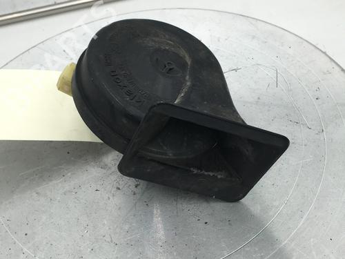 Used Horn RENAULT SCÉNIC II (JM0/1_) 1.9 dCi (JM0G, JM12, JM1G, JM2C) (120 hp) 31660922