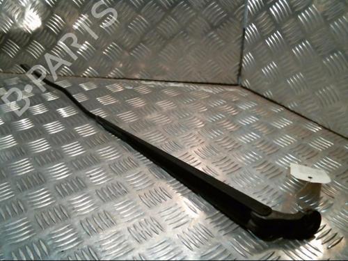 Used Front windshield wiper arm CITROËN XSARA PICASSO (N68) 2.0 HDi (90 hp) 21001142