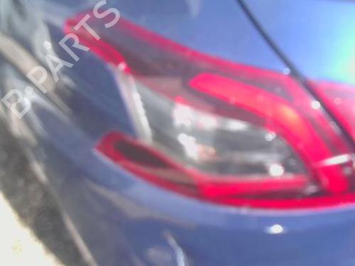 Used Left taillight Left taillight PEUGEOT 208 II (UB_, UP_, UW_, UJ_) e-208 (136 hp) 33173537 33173537