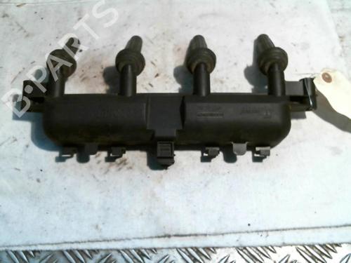 Used Ignition coil PEUGEOT 206 Hatchback (2A/C) 1.4 i (75 hp) 20992640