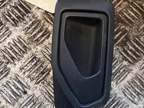 Used Front left interior door handle Front left interior door handle 36517387 36517387