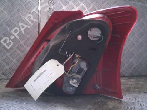 Used Left taillight Left taillight TOYOTA YARIS (_P9_) 1.4 D-4D (NLP90_, NLP90R) (90 hp) 22055048 22055048