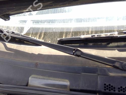 Used Front windshield wiper arm VW POLO (6N2) 1.4 16V (75 hp) 26430465