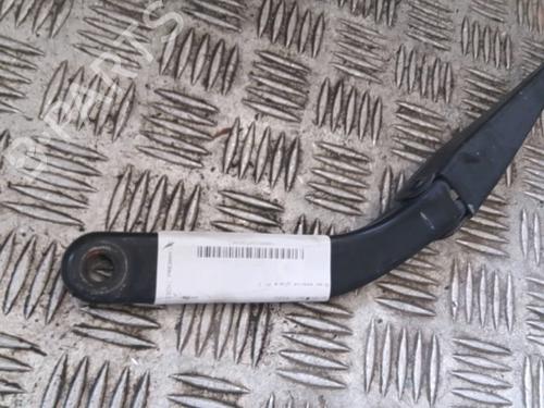 Front windshield wiper arm BMW 1 (E87) 118 d | BP24999268C143