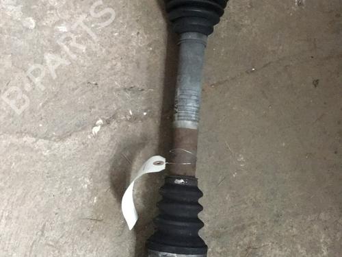 Used Left front driveshaft PEUGEOT 206 Hatchback (2A/C) 1.4 i (75 hp) 32108578