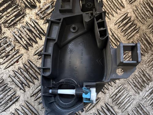 Used Front left interior door handle Front left interior door handle 29299605 29299605