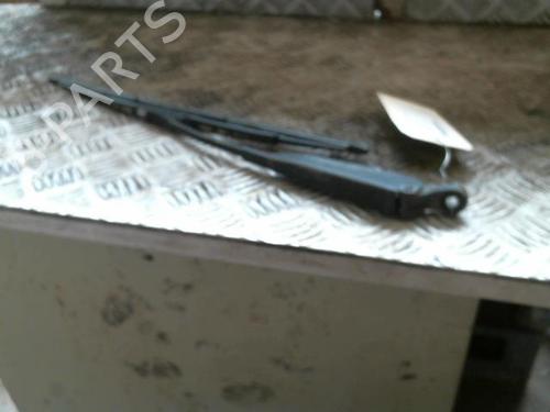 Used Rear windshield wiper arm CITROËN SAXO (S0, S1) 1.5 D (57 hp) 20997508