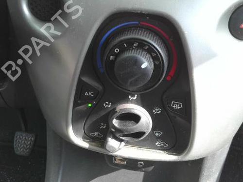 Used Climate control PEUGEOT 108 1.0 VTi 72 (72 hp) 27150372
