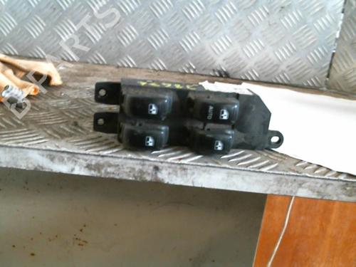 Used Switch HYUNDAI SANTA FÉ I (SM) 2.0 CRDi 4x4 (125 hp) 22038483