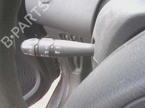 Used Switch RENAULT TWINGO II (CN0_) 1.2 16V (CN04, CN0B) (75 hp) 28580701