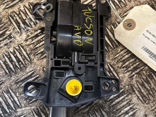 Used Front right interior door handle Front right interior door handle HYUNDAI TUCSON (TL, TLE) 1.6 CRDi (136 hp) 36256696 36256696