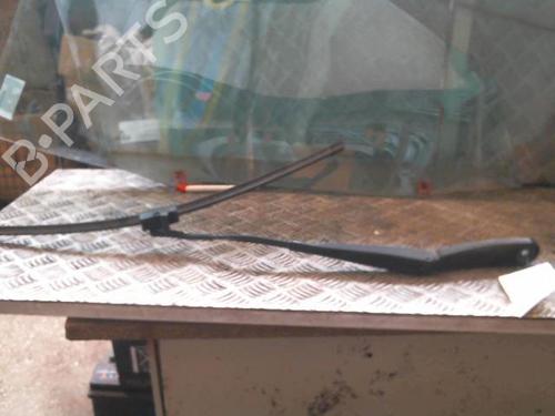 Used Front windshield wiper arm BMW X3 (F25) xDrive 30 d (258 hp) 20993811