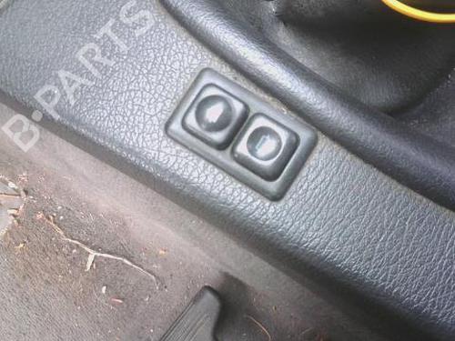 Venstre fortil elrude kontakt BMW 3 (E30) 324 td (115 hp) 32528578