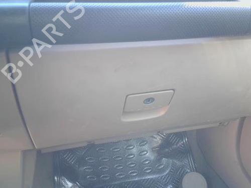 Handskerum VW NEW BEETLE Convertible (1Y7) 1.6 (102 hp) 30127571