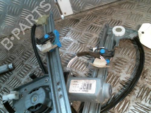 Used Front right window mechanism Front right window mechanism RENAULT LAGUNA II (BG0/1_) 1.9 dCi (BG08, BG0G) (120 hp) 20996790 20996790