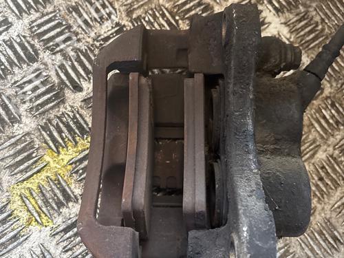 Left front brake caliper RENAULT MASTER II Van (FD) 2.5 dCi 120 (FD0M, FD0U, FD0W, FD2M, FD2W, FD3M, FD3U,... | BP34412015M105 - Image 3