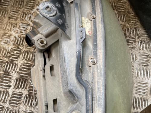 right-headlight-ford-focus-i-daw-dbw-1998-1999-2000-2001-2002-2003-2004-2005-2006-2007-2008-2009-33831261 main image