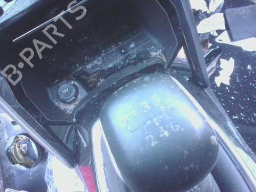 Pomello del cambio PEUGEOT 208 II (UB_, UP_, UW_, UJ_) 1.5 BlueHDI 100 (102 hp) 31333082