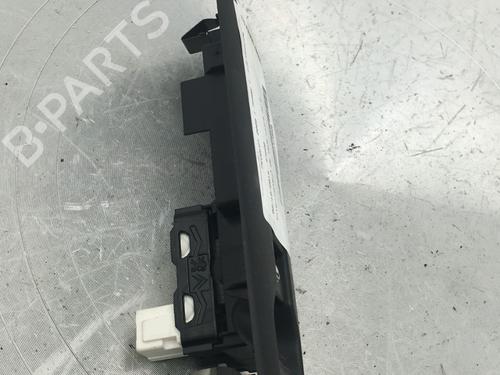 Used Right front window switch Right front window switch PEUGEOT 2008 I (CU_) 1.2 VTi (82 hp) 32368414 32368414