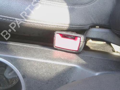 Used Seat buckle FORD KUGA II (DM2) 2.0 TDCi (150 hp) 27819416