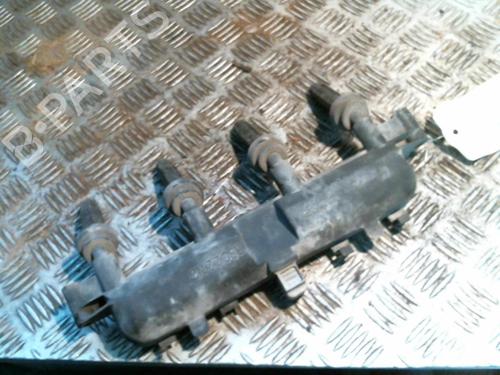 Used Ignition coil PEUGEOT 206 Hatchback (2A/C) 1.1 i (60 hp) 20990900