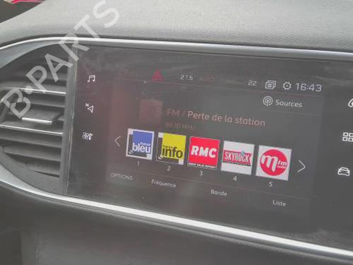 Used Display monitor PEUGEOT 208 II (UB_, UP_, UW_, UJ_) e-208 (136 hp) 31814436