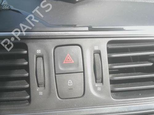 Advarselsbryter Advarselsbryter RENAULT KADJAR (HA_, HL_) 1.5 BLUE dCi 115 (HLA6) (116 hp) 36651846 36651846