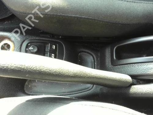 Used Hand brake PEUGEOT 206 Hatchback (2A/C) 1.4 i (75 hp) 27172427