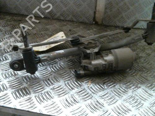 Used Front wiper motor RENAULT TWINGO II (CN0_) 1.2 16V (CN04, CN0B) (75 hp) 25259302