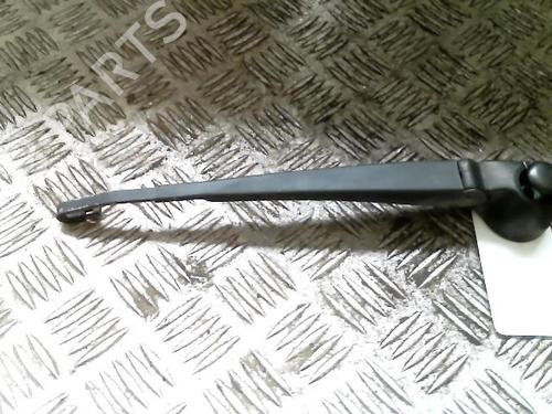 Used Rear windshield wiper arm VW GOLF IV (1J1) 1.9 TDI (110 hp) 22192283
