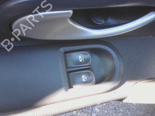 Used Switch Switch RENAULT CLIO III Grandtour (KR0/1_) 1.5 dCi (88 hp) 33539529 33539529