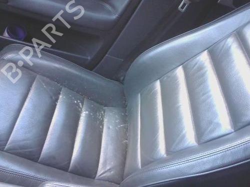 Used Right front seat VW TOUAREG (7LA, 7L6, 7L7) 3.0 V6 TDI (225 hp) 32240208