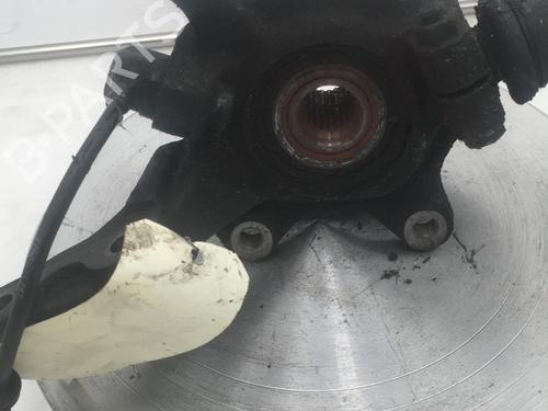 Used Right front steering knuckle Right front steering knuckle RENAULT CLIO II (BB_, CB_) 1.5 dCi (B/CB07) (65 hp) 31214020 31214020