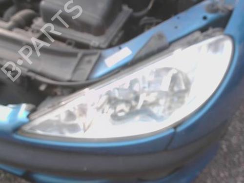 Faro izquierdo PEUGEOT 206 Hatchback (2A/C) 2.0 HDI 90 (90 hp) 28053677