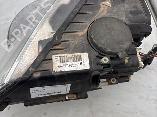 Phare droit Phare droit VW TOUAREG (7LA, 7L6, 7L7) 3.0 V6 TDI (225 hp) 34378766 34378766