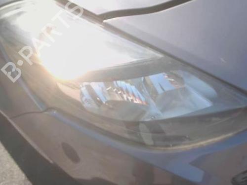 right-headlight-renault-clio-iii-br01-cr01-2005-2006-2007-2008-2009-2010-2011-2012-2013-2014-34530812 main image