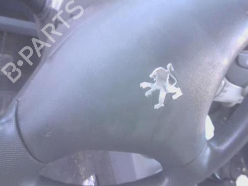 Used Driver airbag PEUGEOT 107 (PM_, PN_) 1.0 (68 hp) 30677353