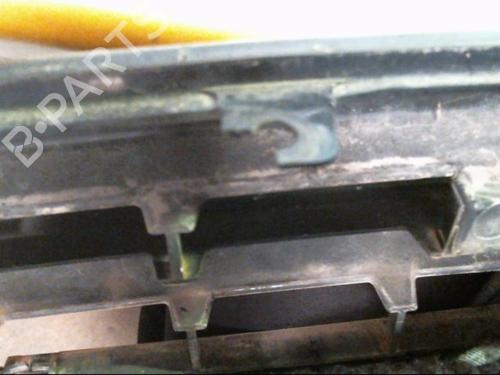 Used Grille LAND ROVER FREELANDER I (L314) 2.0 DI 4x4 (98 hp) 21001278