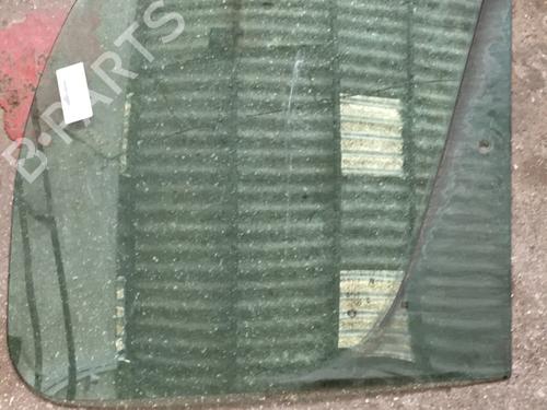 dr-rude-hjre-foran-renault-trafic-ii-van-fl-2001-33334237 main image