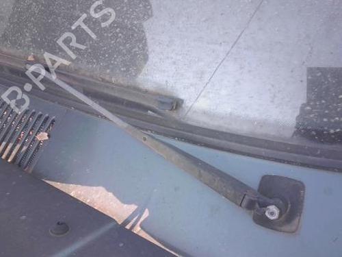 Used Front windshield wiper arm Front windshield wiper arm VOLVO 740 Kombi (745) 2.0 (121 hp) 28093341 28093341