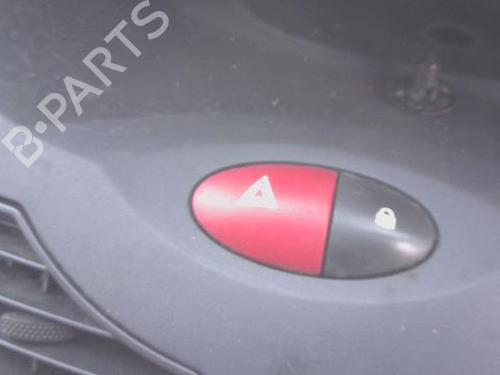 Warnblinkschalter für RENAULT TWINGO II (CN0_) 1.2 16V (CN04, CN0B) (75 hp) 31270927