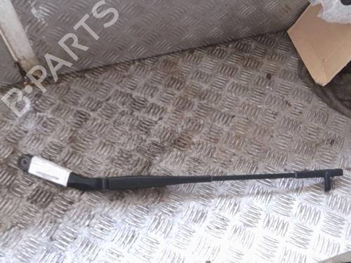 Used Front windshield wiper arm VW POLO (9N_, 9A_) 1.2 12V (64 hp) 22049712